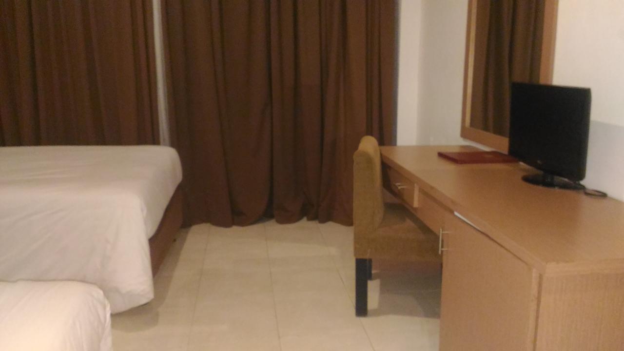 Grand Royal Taliwang Hotel Rum bild